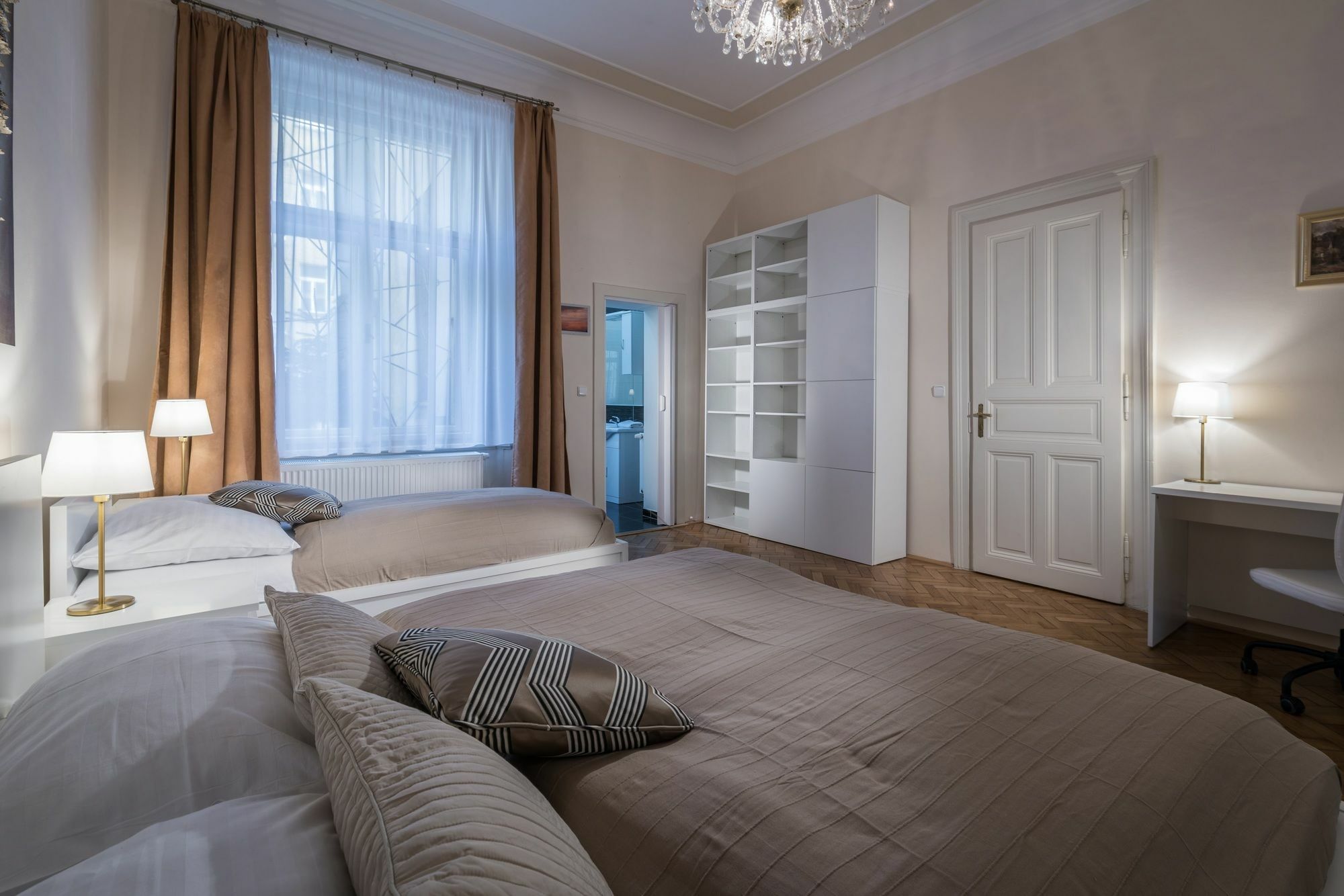 Legerova 33 Apartments Prága Kültér fotó